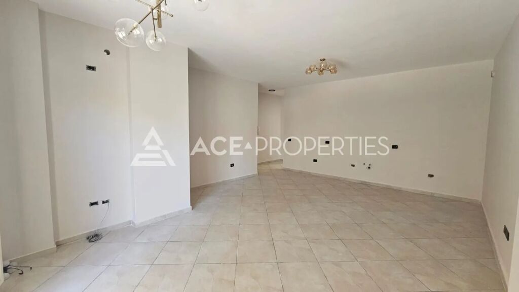 Shitet 2+1 Te Vila E Zogut