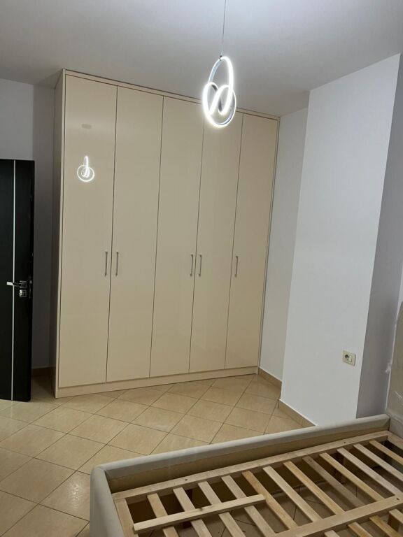Jepet Me Qera Apartament 2+1