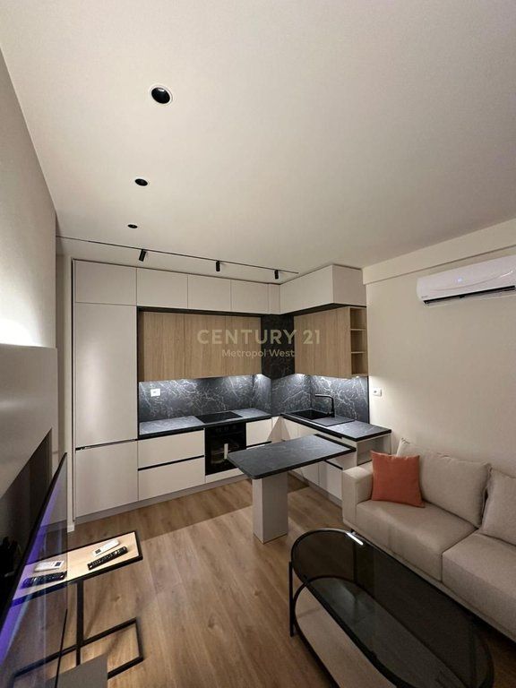 Vendesi in vendita appartamento 1+1 presso la Residenza Kaimi nella zona di Ali Demi!