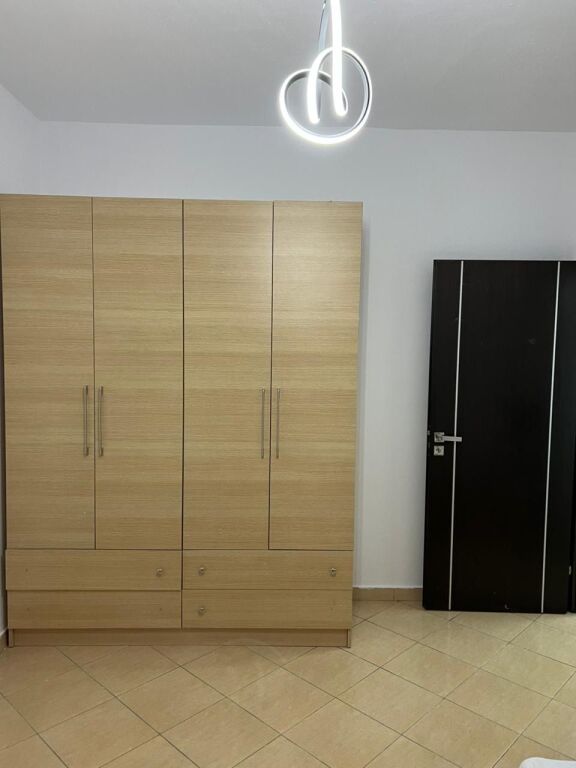 Jepet Me Qera Apartament 2+1
