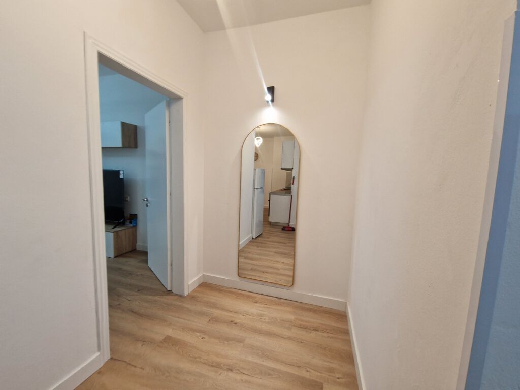 Jepet apartament 1+1 I pa banuar ne Myslym Shyr