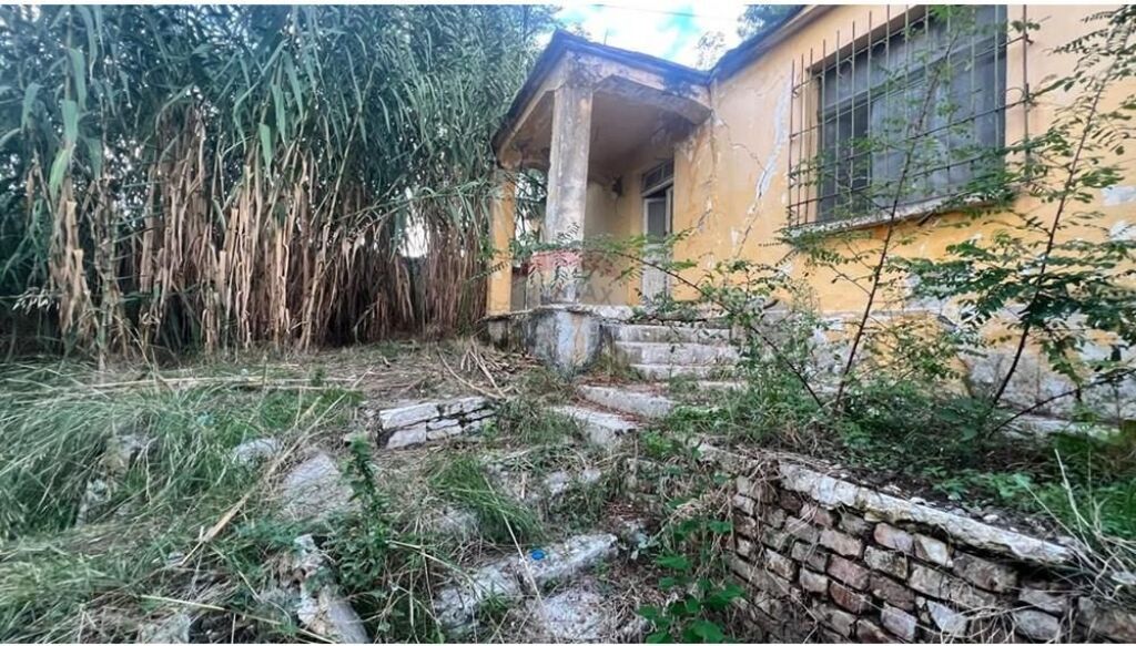 🏡 Terreno + Edificio in Vendita Kuzum Baba, Vlorë