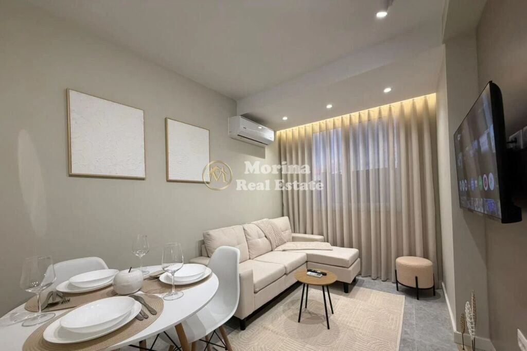 Shitje | 2 Apartamente 1 + 1 | 21 Dhjetori | 200000 €