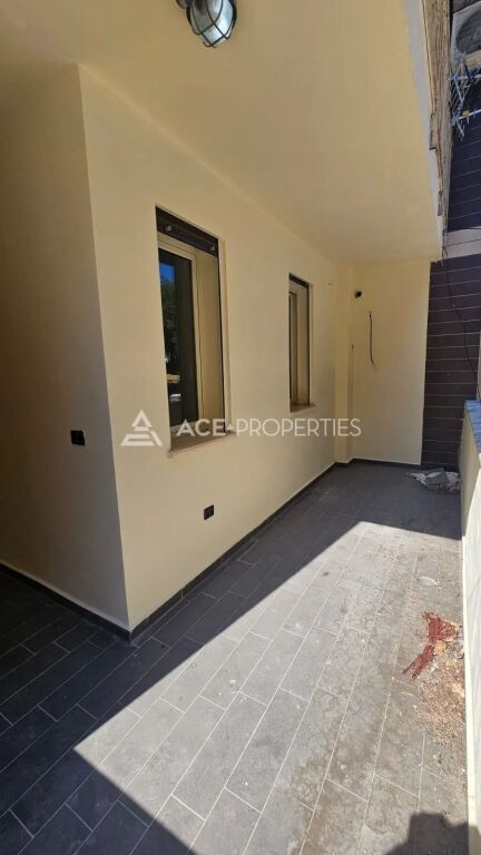 Shitet 2+1 Te Vila E Zogut