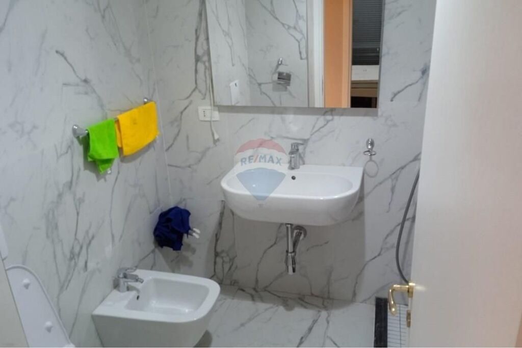 Apartament 2+1+2 me qera Selvia