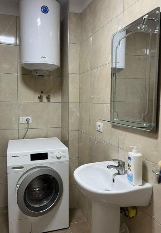 JEPET ME QIRA APARTAMENT 3+1+2 – RRUGA 5 MAJI