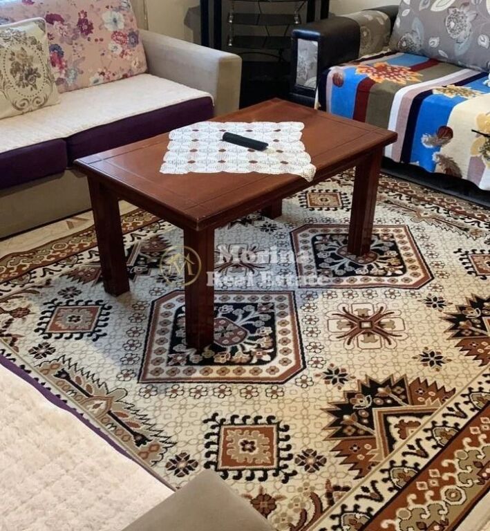 Affitto | Casa privata 2 + 1 | Mercato Elettrico | 430 €/mese