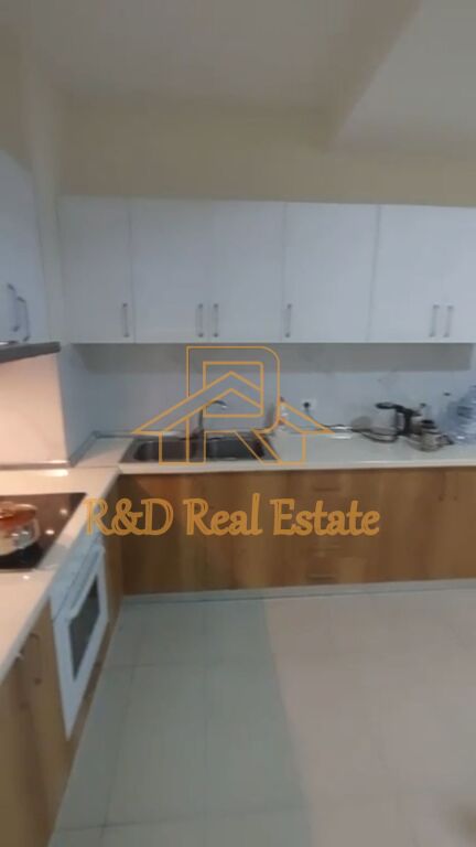 🏡 SHTËPI ME QERA – Përballë Maternitetit të Ri