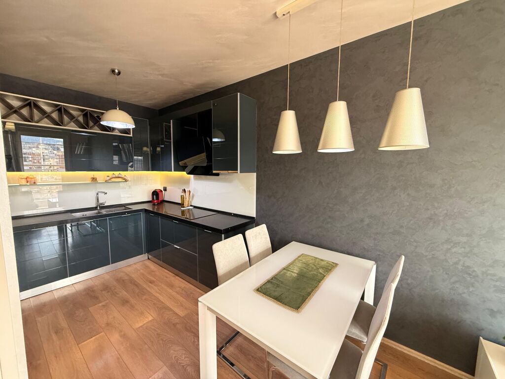 Esclusivo! Super appartamento 2+1+2 al Complesso Panorama, ex Ipoteca