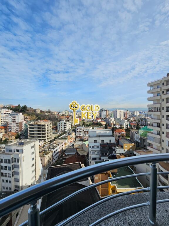 🏡 APARTAMENT LUKSOZ ME QERA 2+1 + 2 BANJO + 2 BALLKONE – Vollga, Durrës (Pamje Deti)