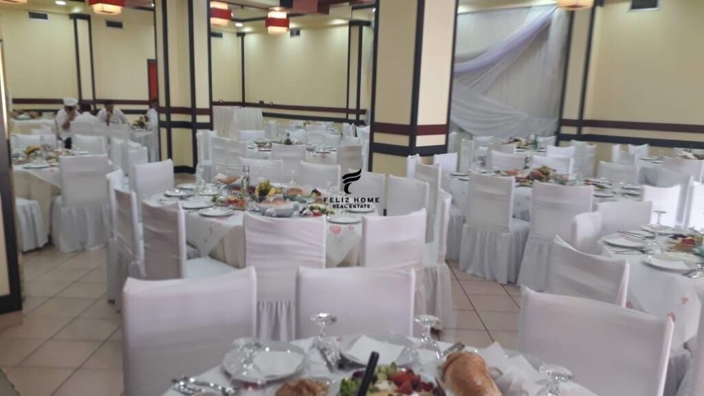 RESTORANT ME QERA 250 M2 RRUGA JORDAN MISJA 2500 EURO