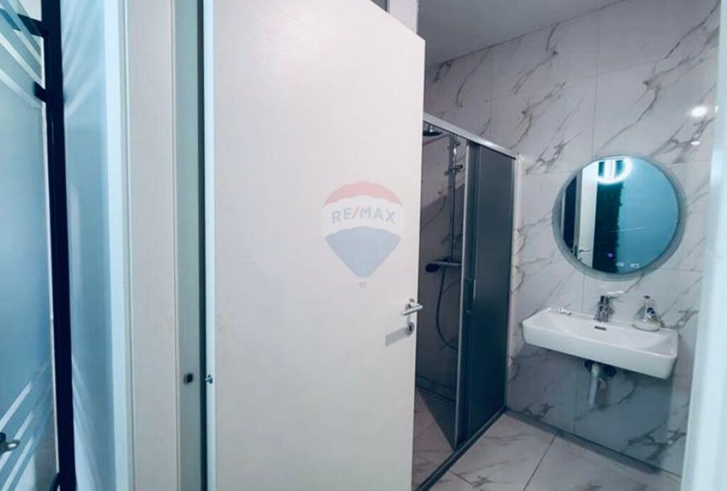 📍🏠Jepet Ambient me qera Zogu I Zi