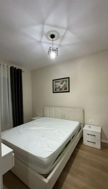 APARTAMENT ME QERA 1+1 5 MAJI 60.000 LEKE