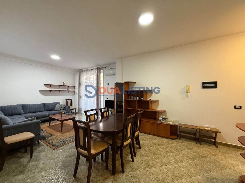 Offriamo in affitto appartamento 3+1 📌Kodra e Diellit, vicino a Queen Hotel