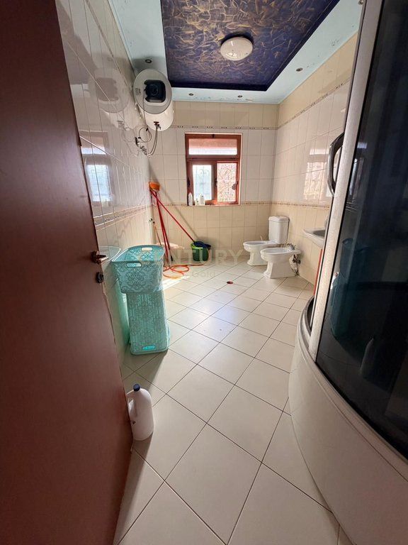 VILLA + LAND 1010M2 FOR SALE IN LANABREGAS, DAJT! 380,000 €