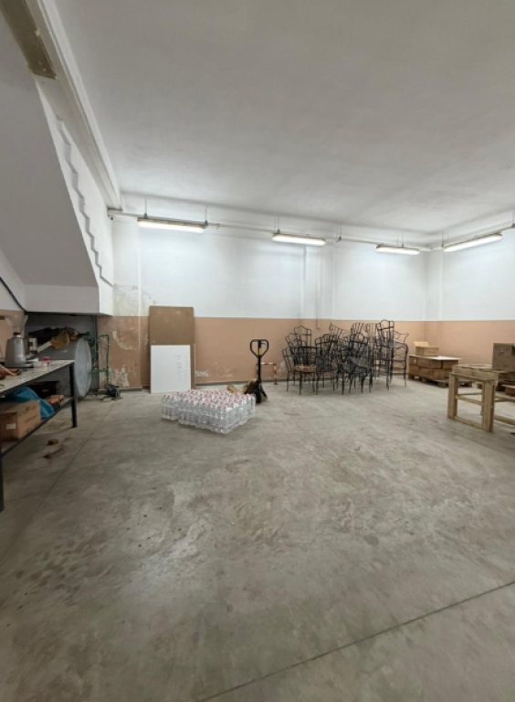 🏢 Jepet me Qira Magazinë në Selitë – pranë Eleonores