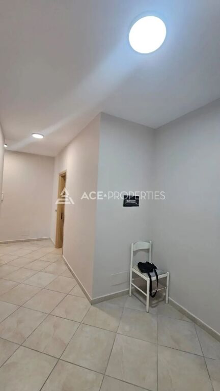 Shitet 2+1 Te Vila E Zogut