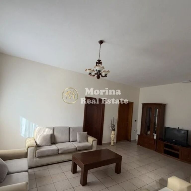 Qera | Vilë 2 + 1 | Poligrafiku | 450 €/muaj