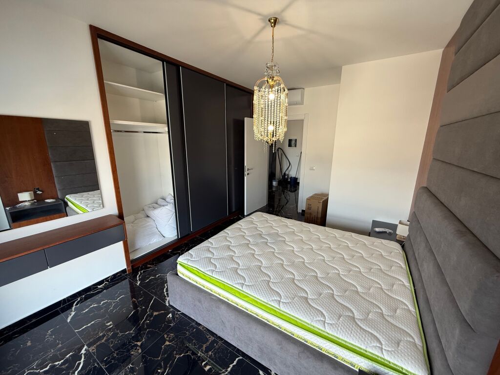 Apartament 1+1 me qera tek Casa Italia 600€