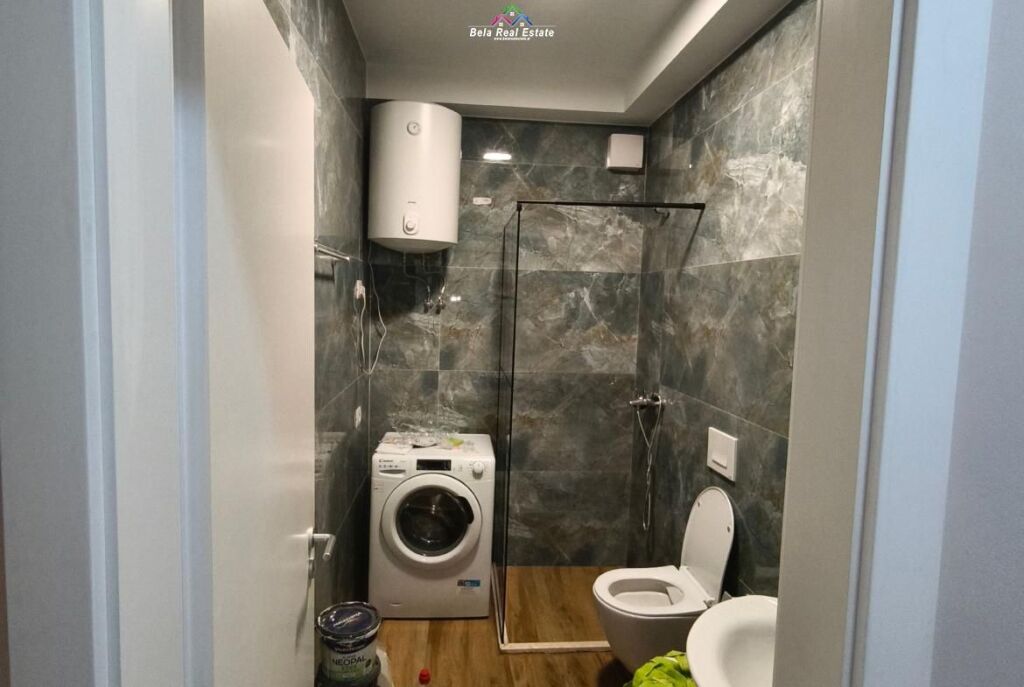 Apartament me Qera 1+1+ Post Parkim Tek Zogu i Zi ( ID B2101519) Tirane