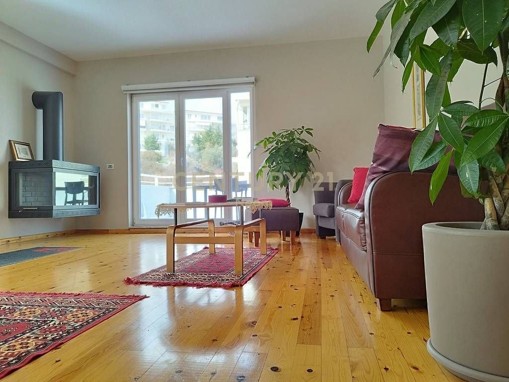 JEPET ME QIRA PENTHOUSE 3+1, KOPSHTI BOTANIK! 1,300 € /Muaj