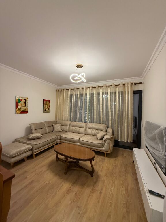 Appartamento 1+1 in Porcellana in affitto