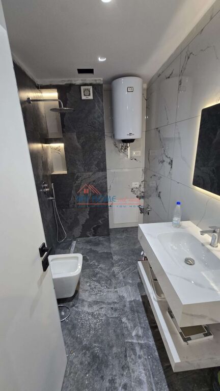 Apartament 1+1 me qera Rruga 5 Maji Tirane