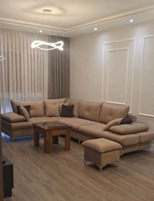 2+1+2 in affitto a Teg