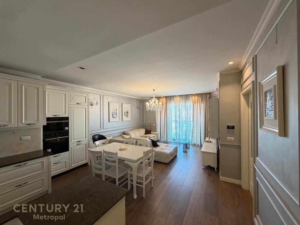 Jepet me Qira Apartament Elitar 2+1+2 tek Ambasador 3  ----   3,000 € /Muaj