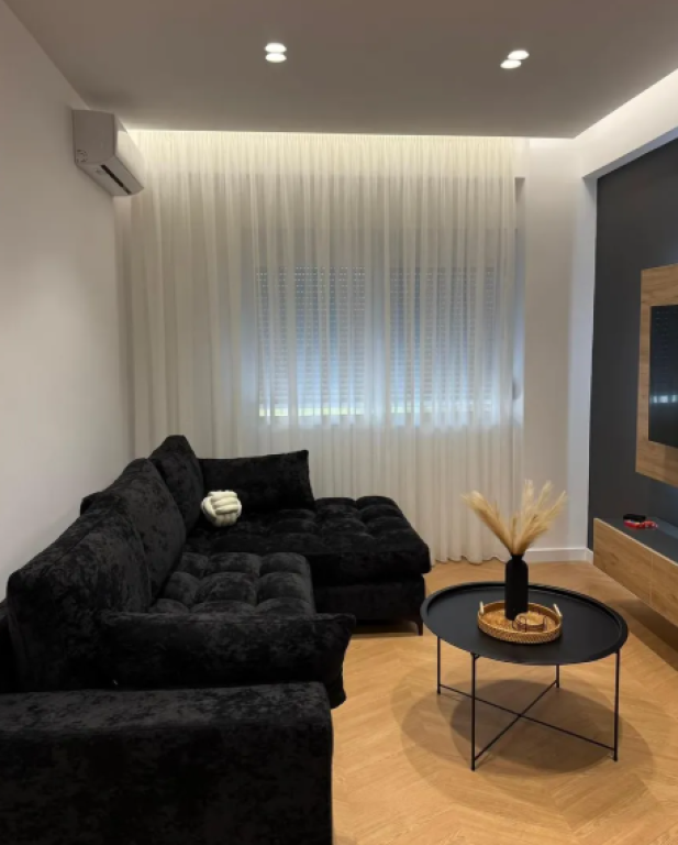 🏡 Jepet me Qira Apartament 1+1 Luksoz pranë Kopshti Zoologjik