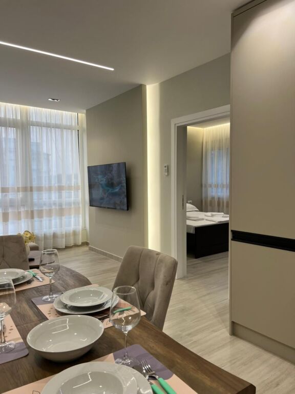 Jepet apartament me qera 1+1