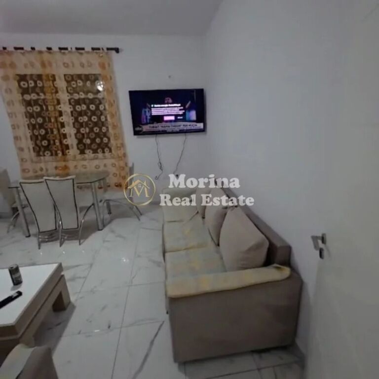 Qera | Shtëpi private 1 + 1 | Kamëz | 300 €/muaj