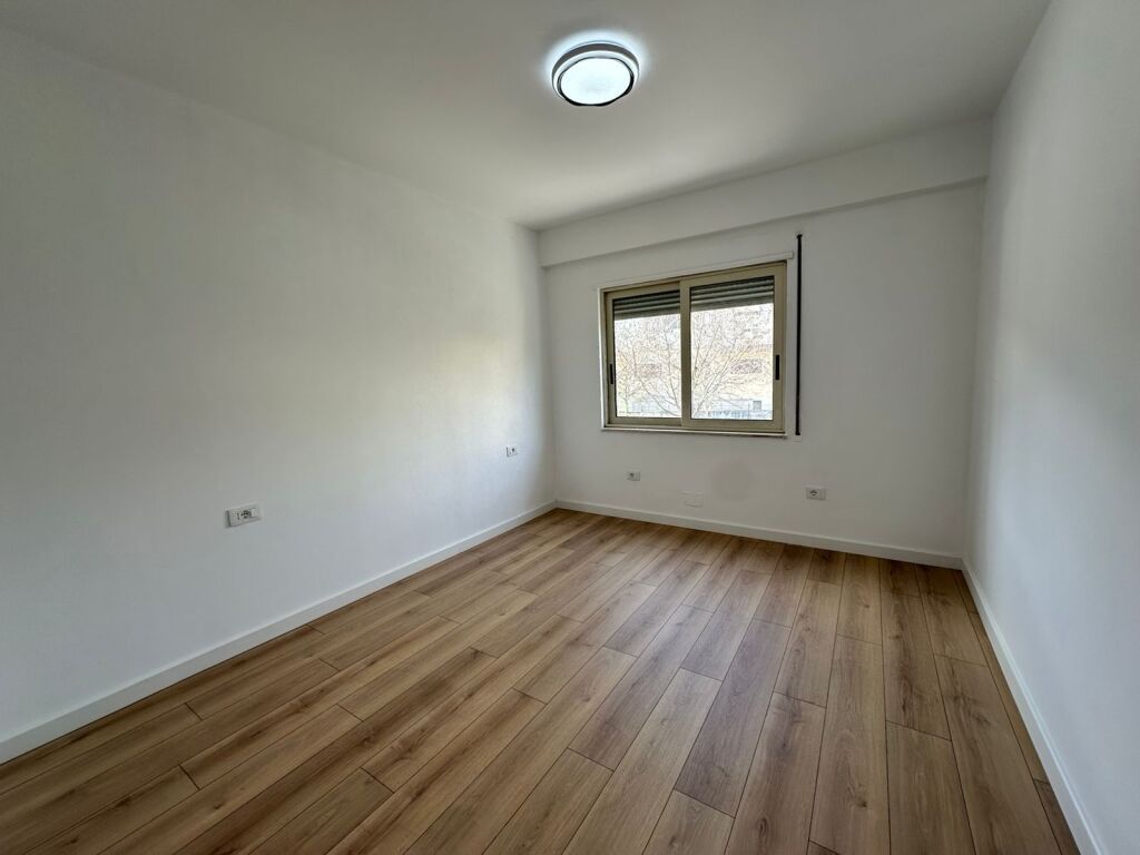 Shitet Apartament 2+1+Ballkon ne Don Bosko
