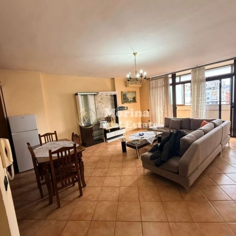 Affitto | Appartamento 2 + 1 | Via Kavaja | 700 €/mese