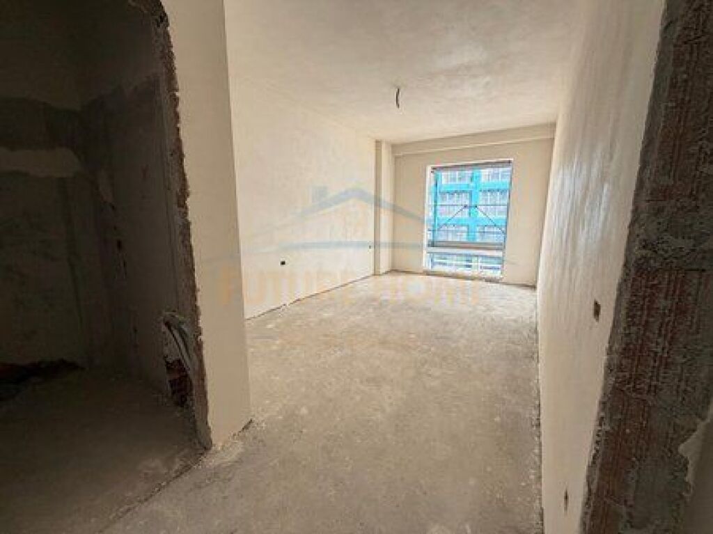 In vendita, Appartamento 2+1+2, Viale Bajram Curri.