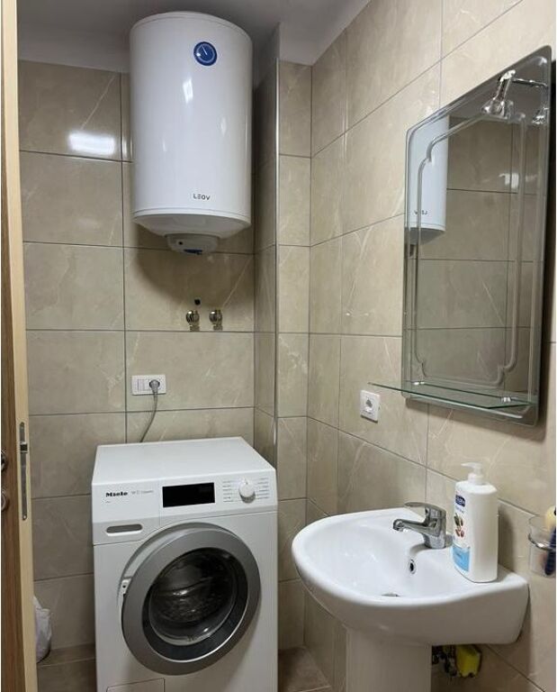 JEPET ME QIRA APARTAMENT 3+1+2 – RRUGA 5 MAJI