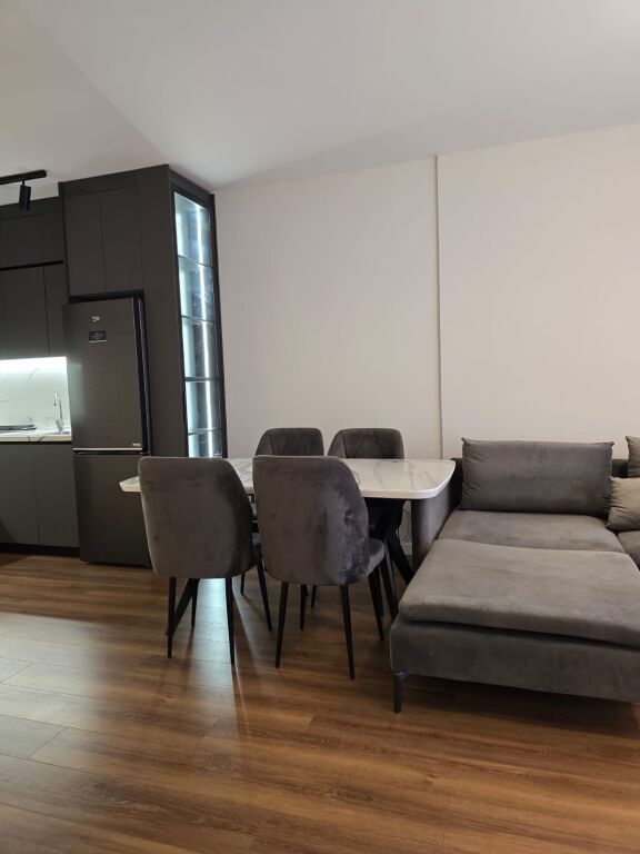 Appartamento 1+1+1 posto auto arredato al LAGO ASCIUTTO