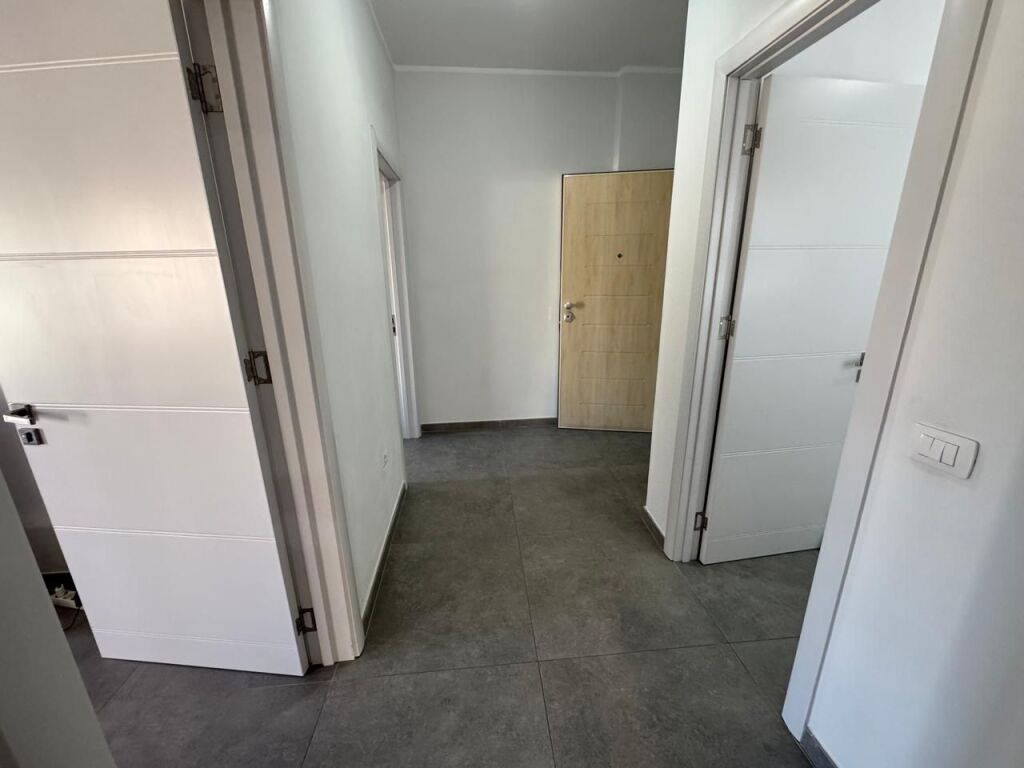 Jepet apartament me qera 2+1