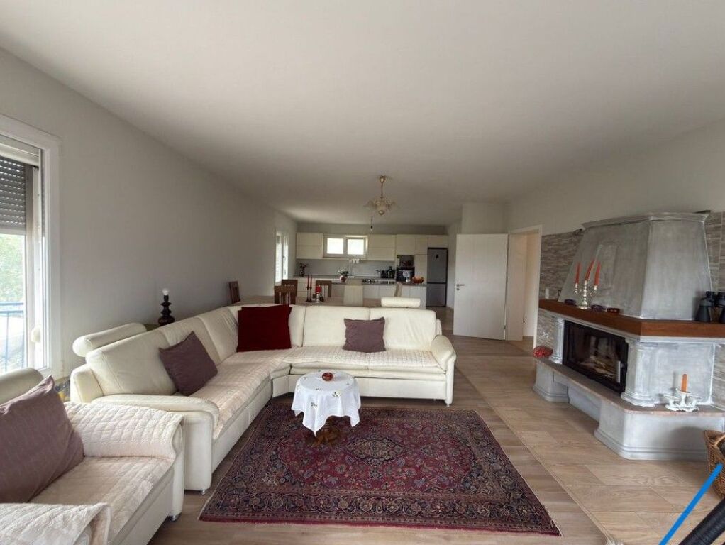 In vendita, Villa su 2 piani, Preze, Tirane