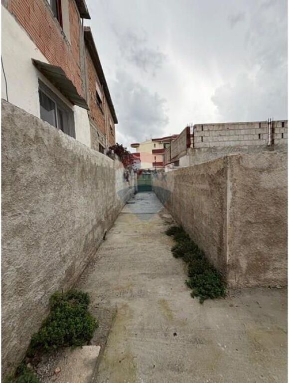 Shtëpi Private në Shitje Cole, Vlorë