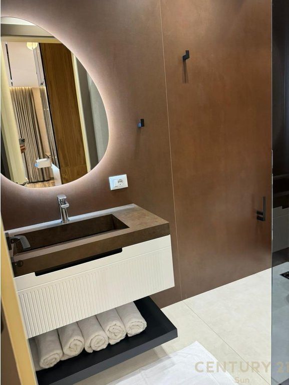 APPARTAMENTO IN VENDITA 2+1+2+2 POSTI AUTO AL COMPLESSO DELIJORGJI! 525.000 €