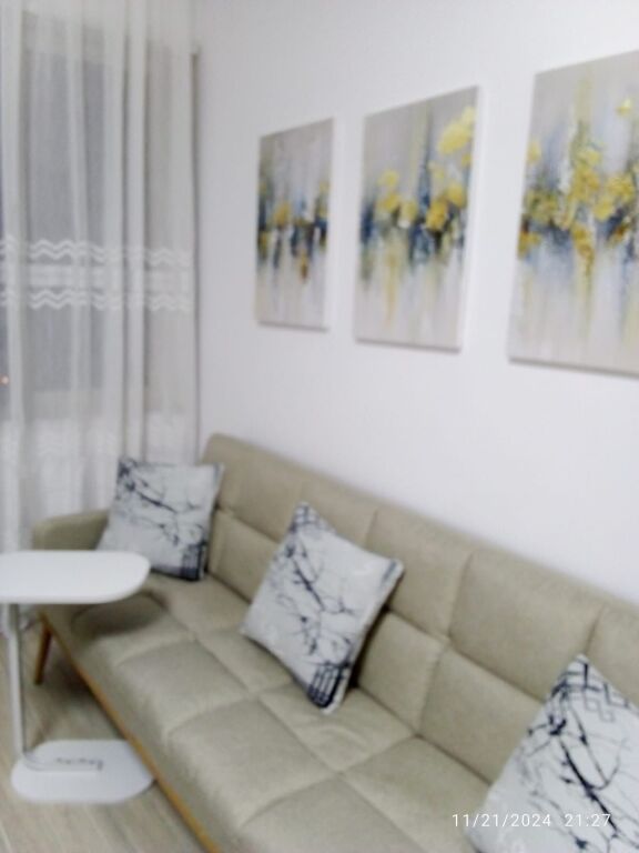 Rruga Bogdaneve, jepet me qira garzionere. 450 Euro