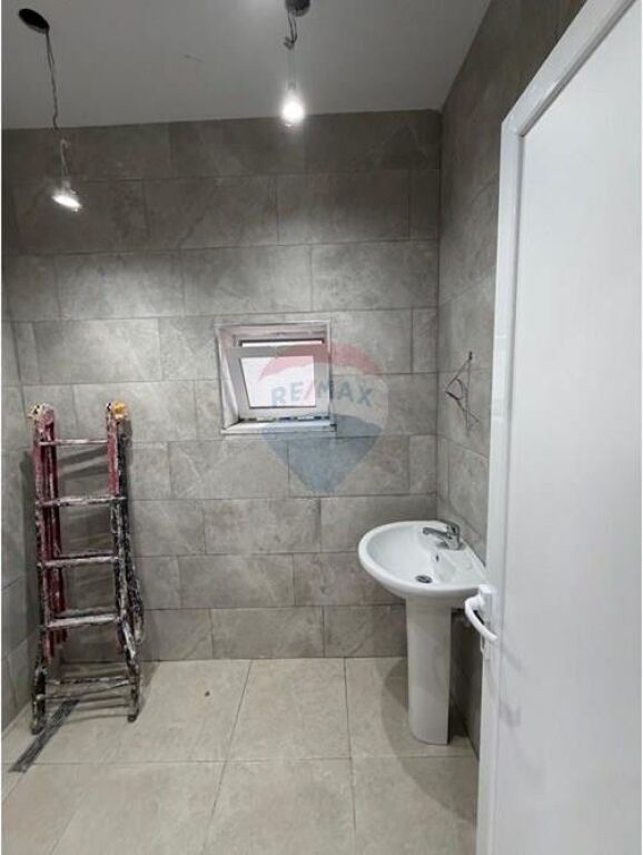 Shtëpi Private në Shitje Cole, Vlorë