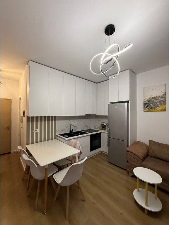 Qera, Apartament 1+1, Fresk, Tirane