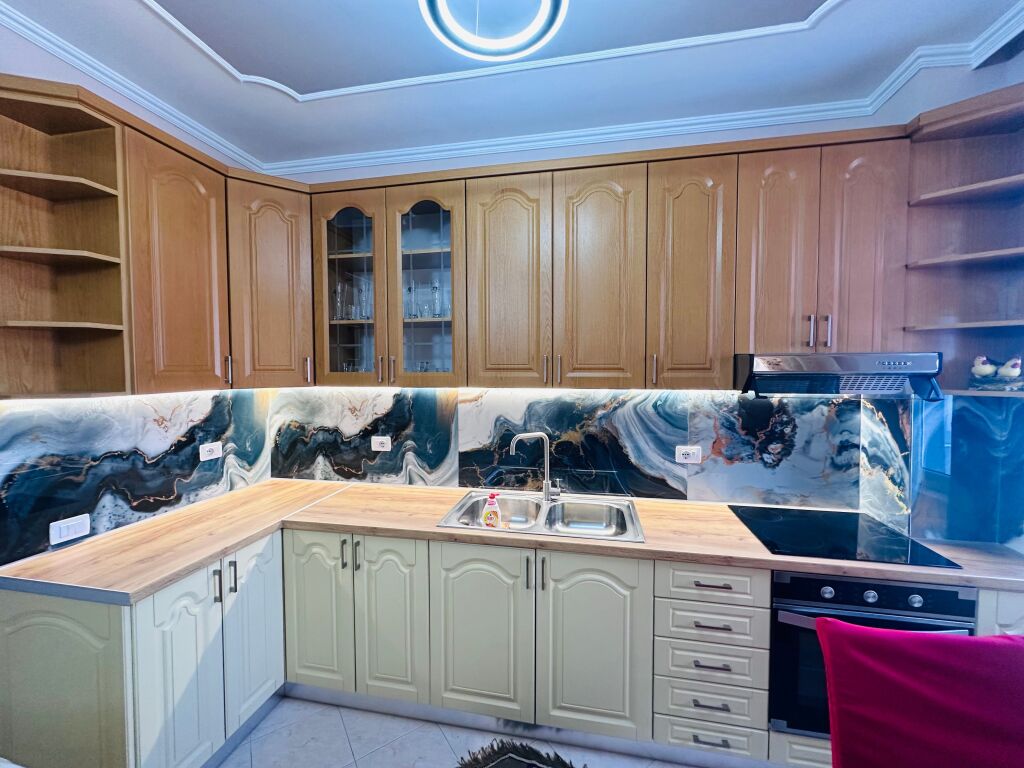 Jepet Me Qera Apartament 2+1+2 Tualete +1 Ballkon