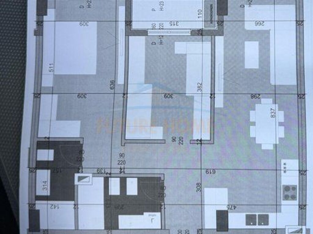 In vendita, Appartamento 2+1+2, Viale Bajram Curri.