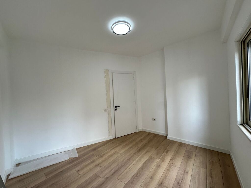 Vendesi appartamento 2+1+balcone a Don Bosko