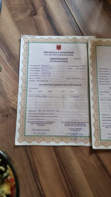 Garage in vendita Vicino Ardenos