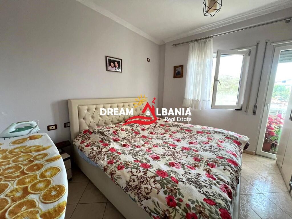 Apartament 2+1+2+garazh ne shitje ne Durres prane Spitalit (ID 41211742 ).
