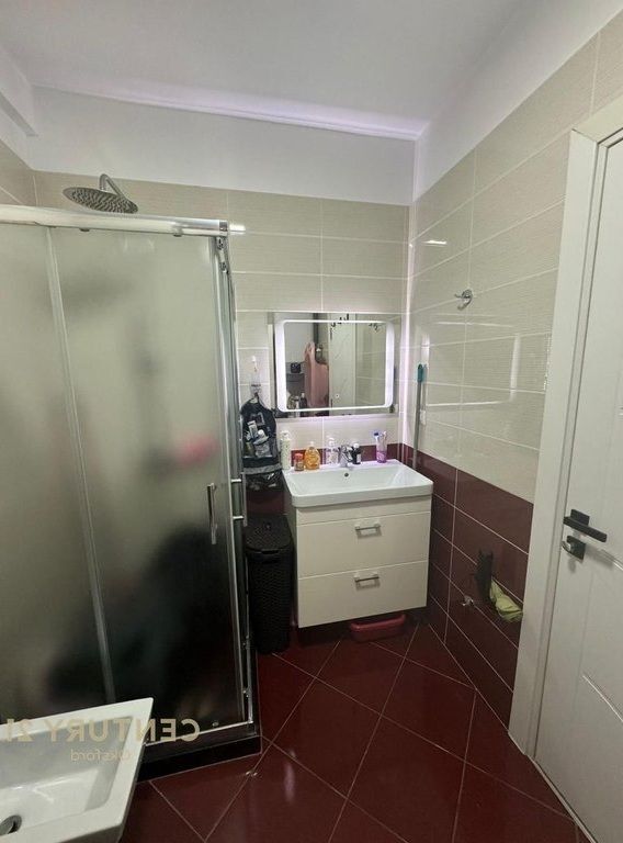 shitet 1+1 te komuna e parisit